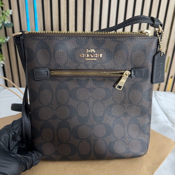 WOW 🌼 COACH 🤎 Rowan File Bag In Signature Canvas Handbag -Black/Gold/Brown -Mint - Picture 4 of 11